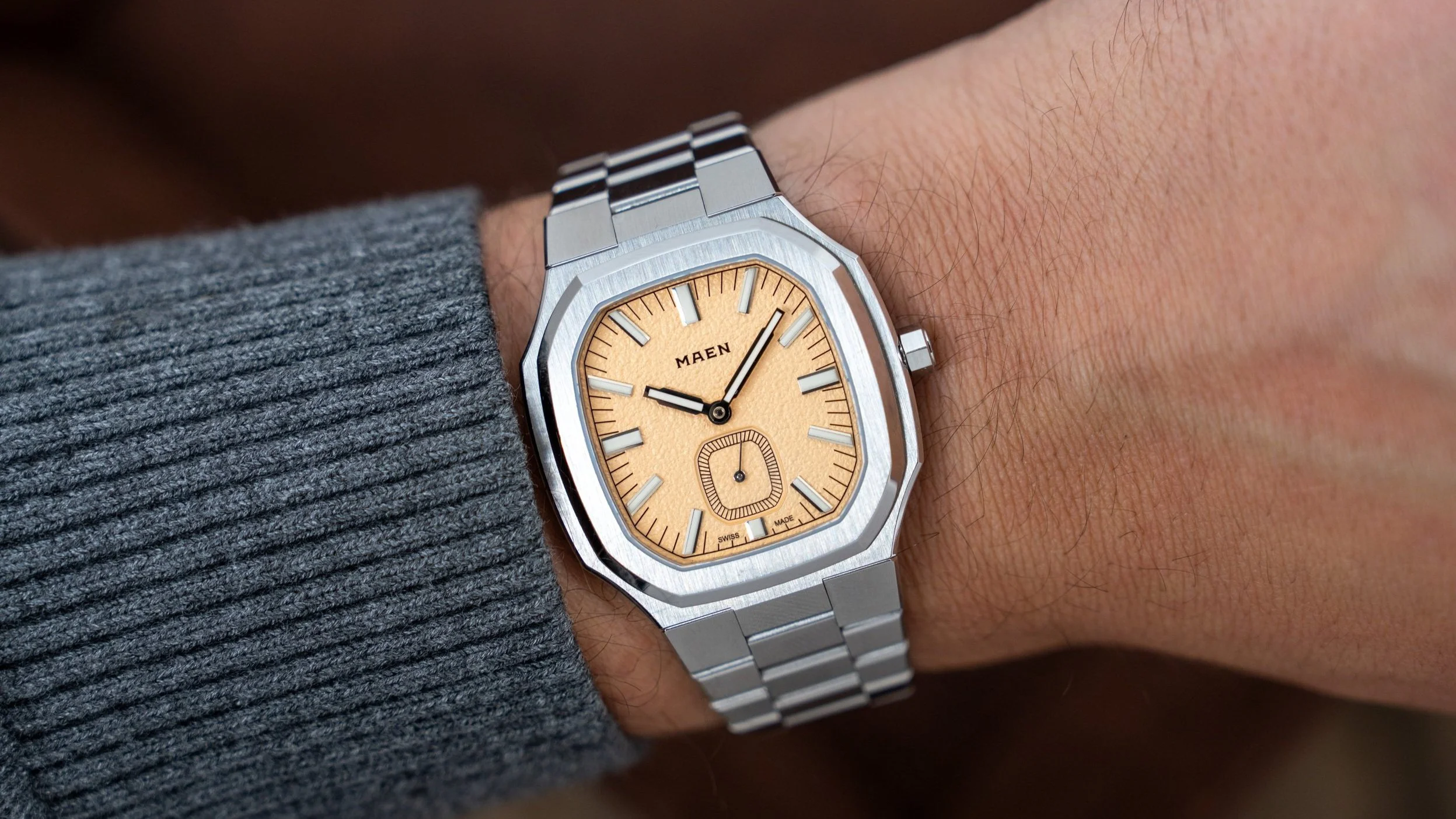 Hands-On Maen Manhattan 37 Ultra Thin Review